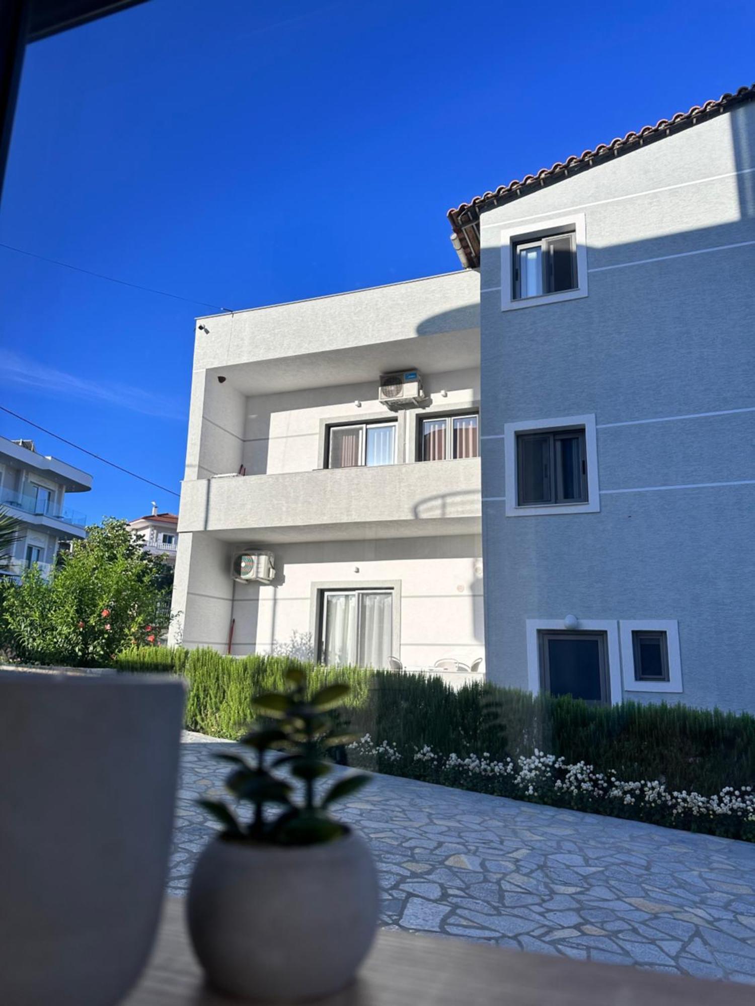Erjon Apartments Ksamil Exterior photo